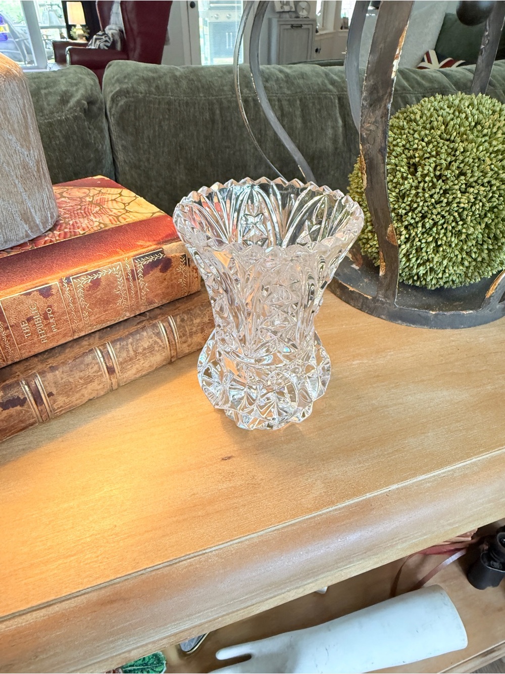 Vintage Lead Crystal Heavy Vase - Picture 7 of 12